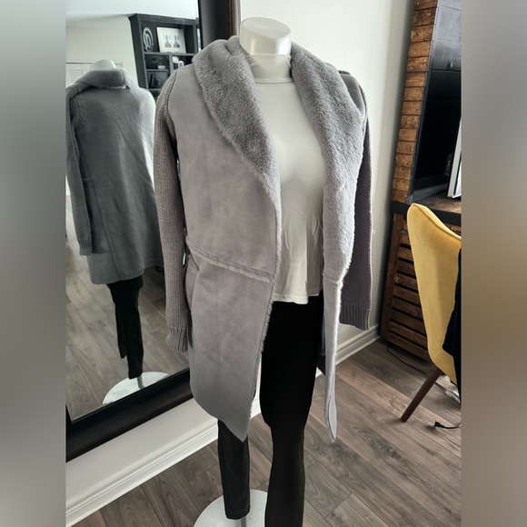 Sweater jacket - Picture 1 of 5